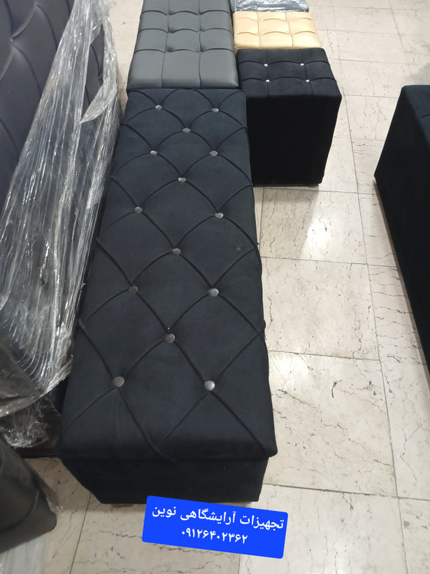 پاف سه نفره باکسدار دررنگ بندی متنوع پارچه وچرم