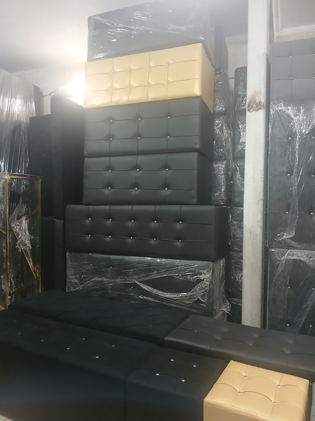 پاف دونفرهساده چرم دررنگ بندی متنوع