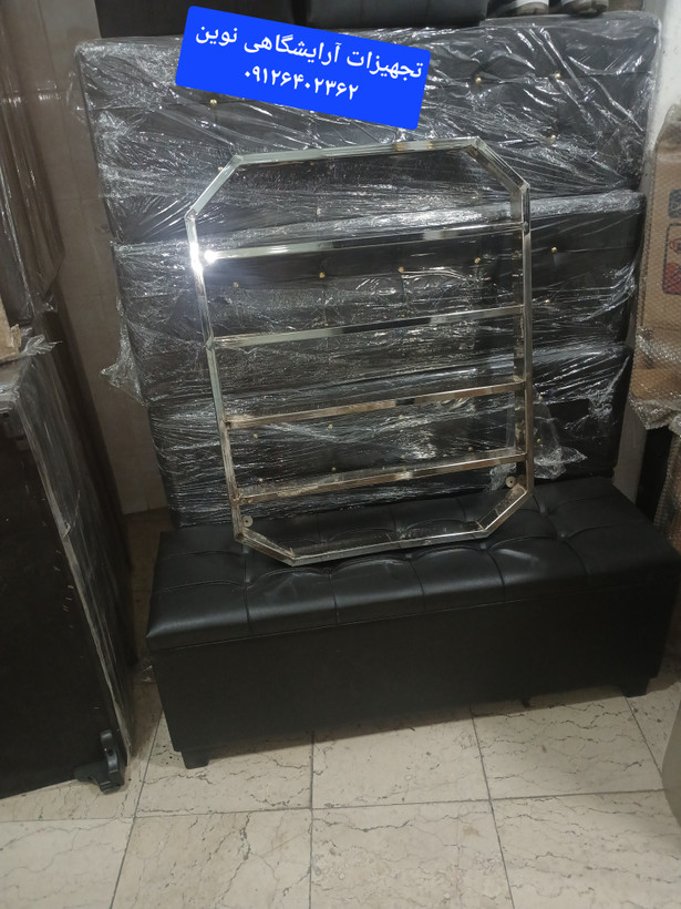 استند لاک دیواری شش ضلعی فلزی دررنگ بندی طلایی ونقره ای مشکی