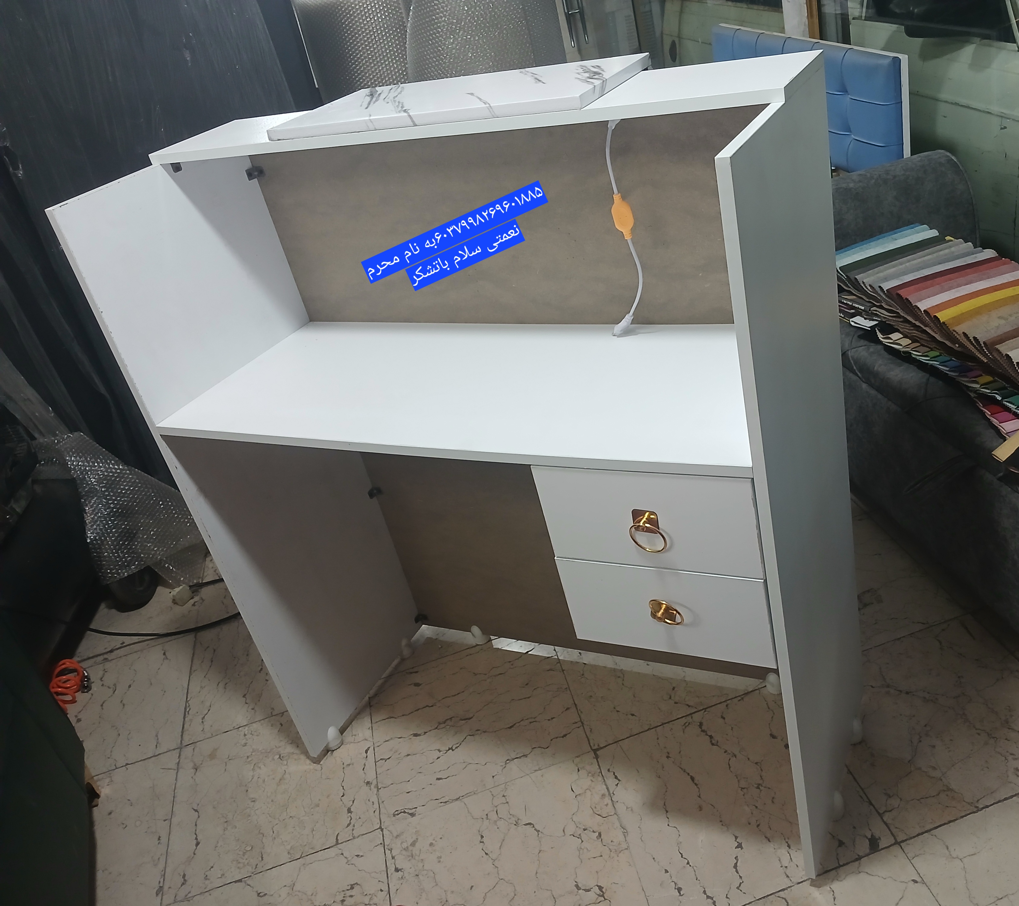 کانتر آرایشگاهی دررنگ بندی سفیدومشکی وکیوم کرکره ای