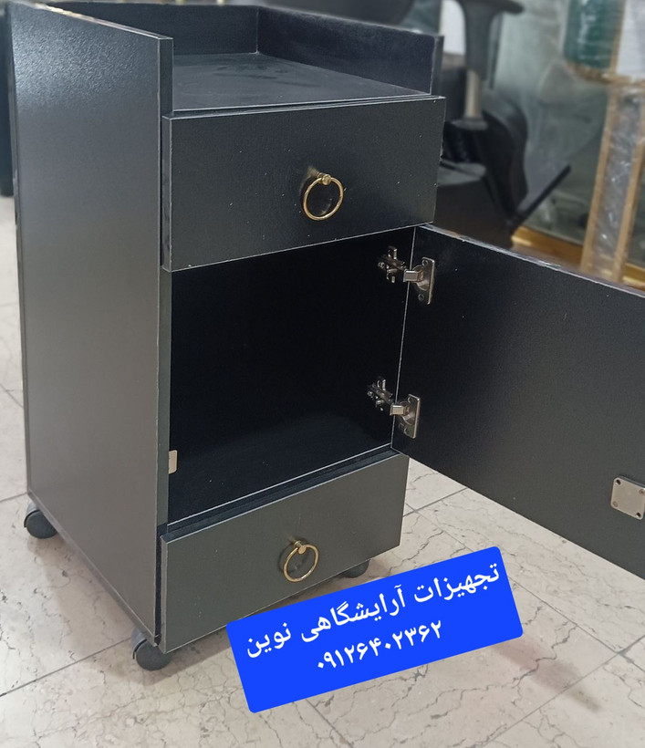 ترولی آرایشگاهی چوبی دوکشو یه در کمدی قفلدار