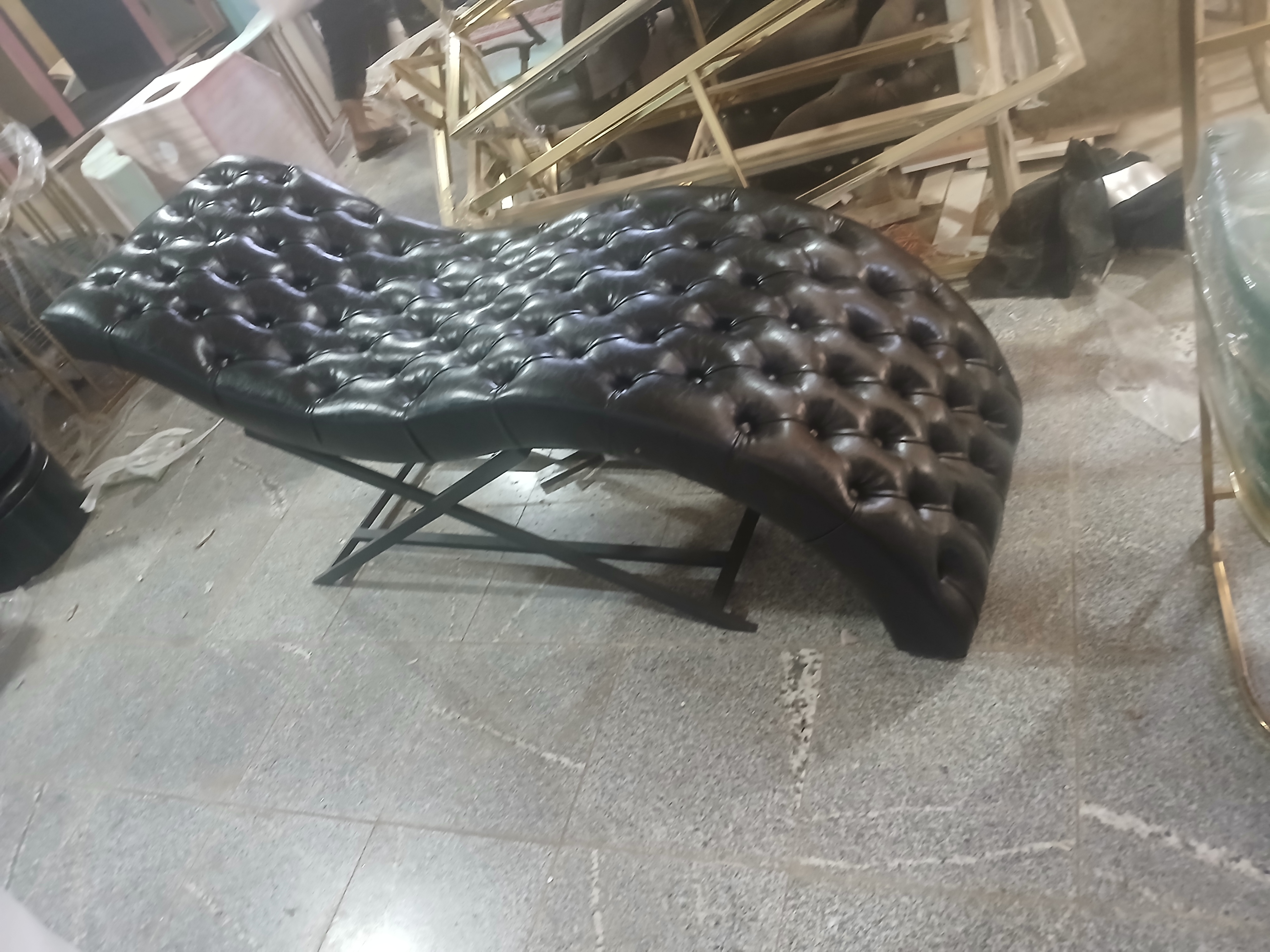 تخت آرایشگاهی تخت مژه مدل موجی بابالشت دررنگ بندی متنوع پارچه دیاموند