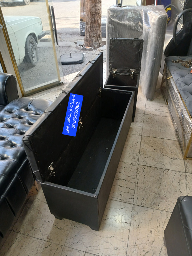 پاف سه نفره باکسدار شیک ومحکم دررنگ بندی متنوع چرم وپارچه